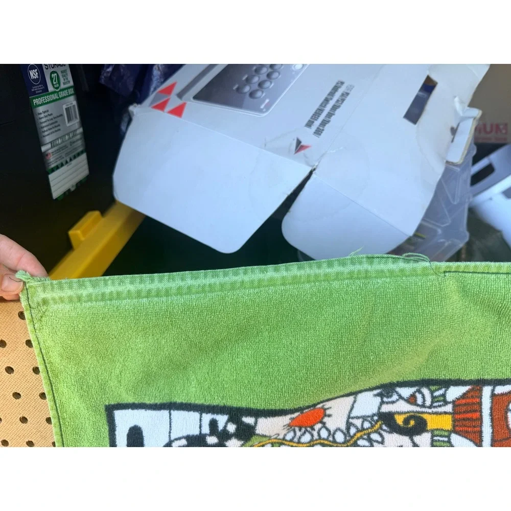 Hilasal hand towel